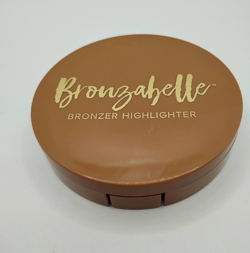 Belle Beauty Bronzabelle Bronzer Highlighter In 'Ray Of Sunshine'. New - Picture 2 of 5